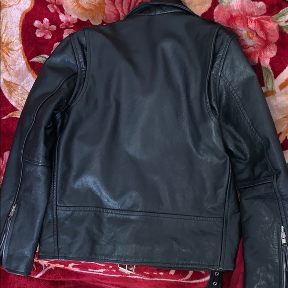 Leather jacket - Picture 2 of 3